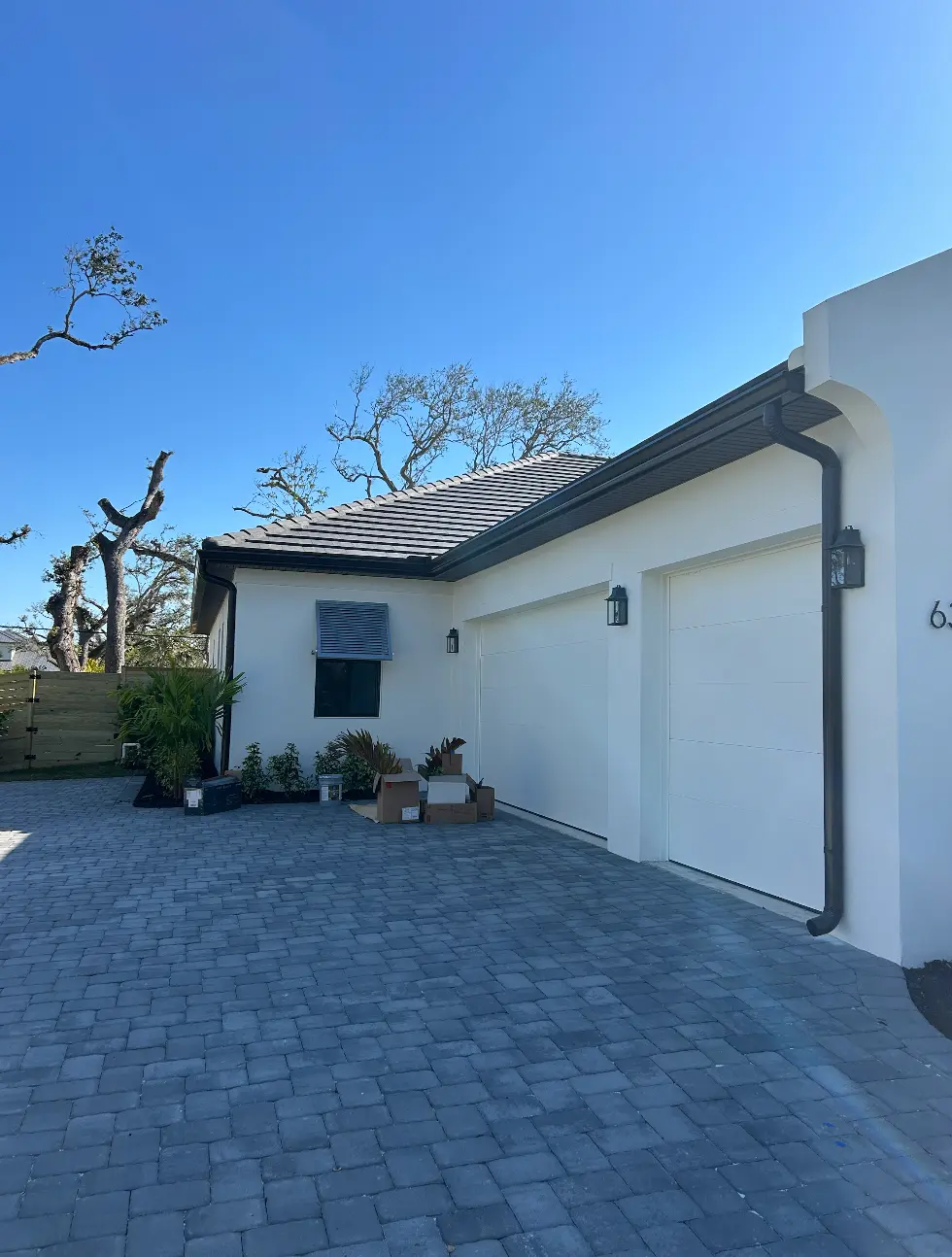 Dark Bronze Seamless Gutters